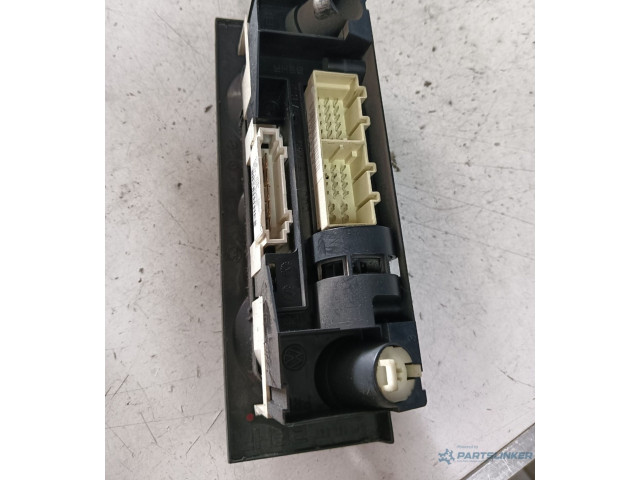 Блок управления климат-контролем 6y0820045b Skoda Fabia Mk1 (6Y)