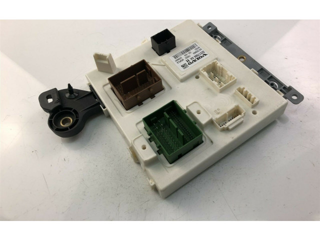 Блок предохранителей  32217666AA, K1106   Volvo XC90    