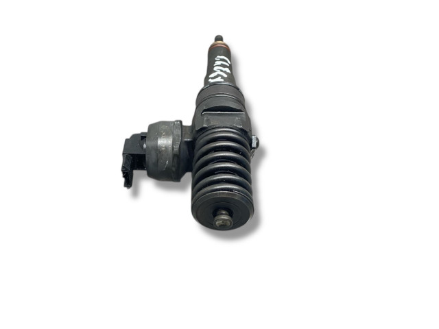 Форсунка 038130073ag, 0414720215    Volkswagen Golf Plus  BKC 