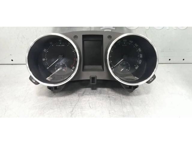 Панель приборов 5L0920800L Skoda Yeti (5L)