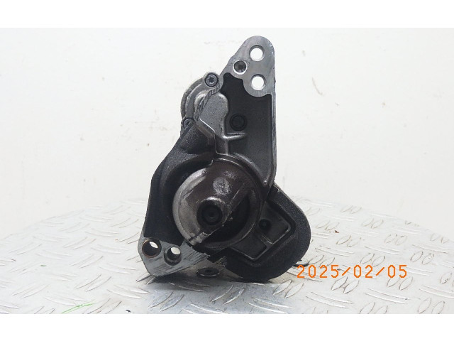 Стартер     233004646R    Dacia Sandero 