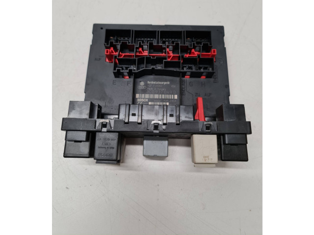 Блок комфорта 3C0937049D, H37S1002 Volkswagen Caddy