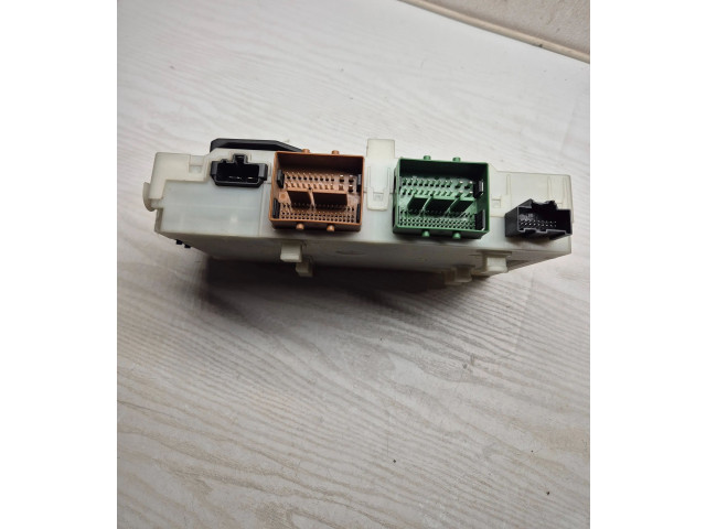 Блок предохранителей 7G9T14C256FA, 30765624AE Volvo V70