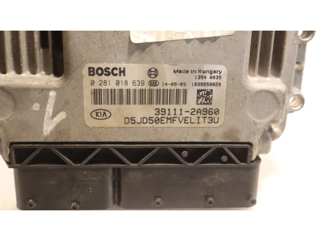 Блок управления двигателем Блок управления 0281018639   KIA Ceed