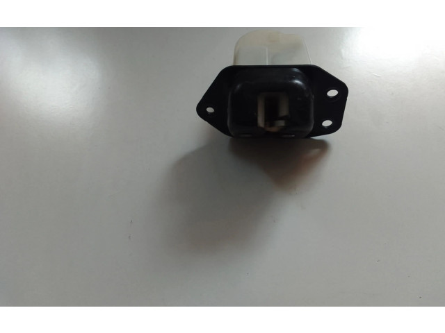 Zámek zadních dveří 90502EN00A Nissan Juke I F15 2011