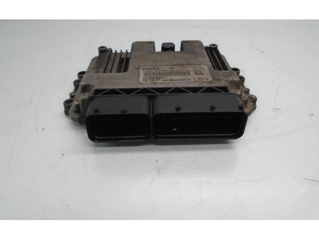 Блок управления двигателем Блок управления 0281012883 Alfa Romeo GT