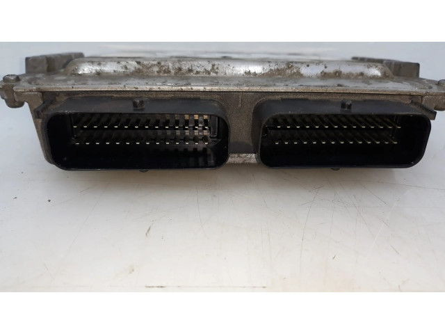 Блок управления двигателя 616000399 Dacia Dokker