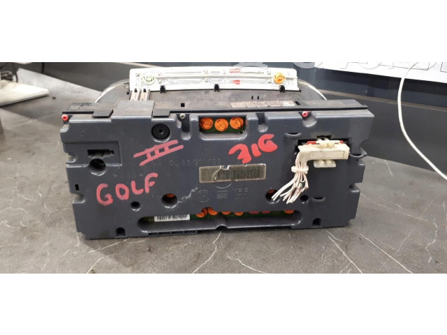 Панель приборов 87001262 Volkswagen Golf III