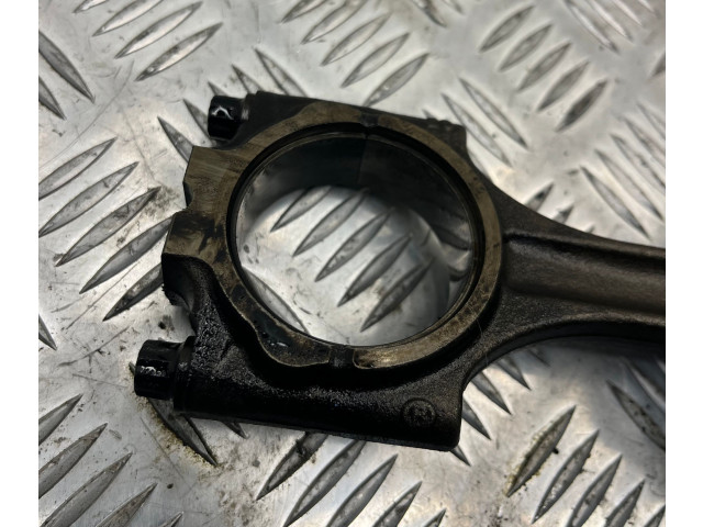  Поршень с шатуном  81L79, 81L79  Volvo V70  