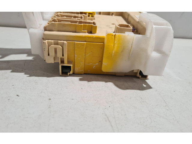 Блок предохранителей 8922178010 Lexus NX