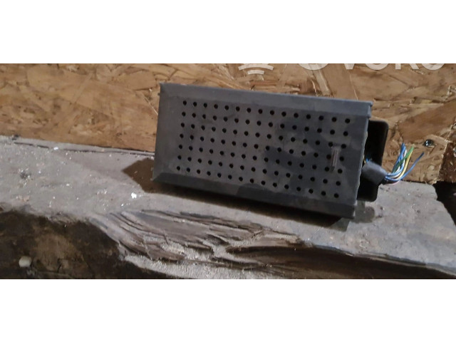 Pojistková skříňka 8645411 Volvo S80 2001