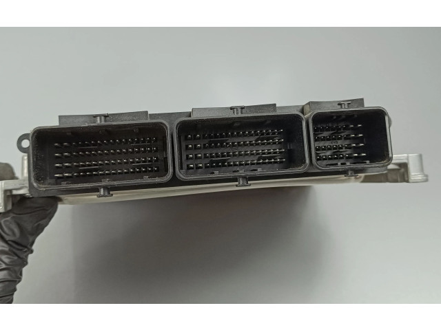 Řídící jednotka 0281033885 Nissan X-Trail T32 2017