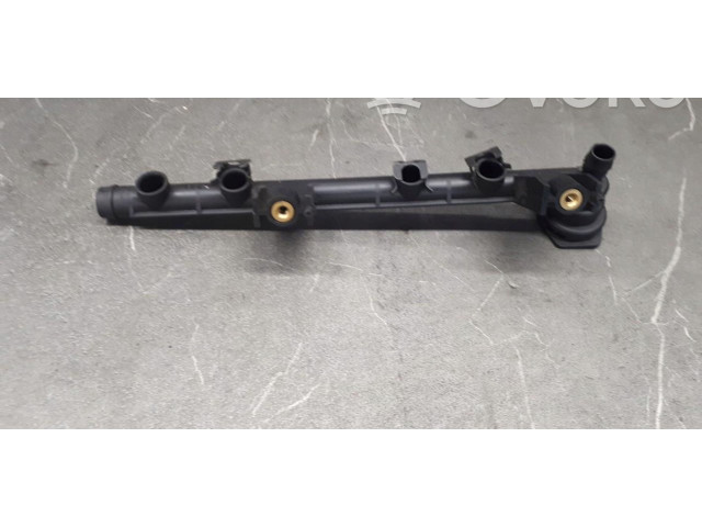 Топливная рампа 7700109066 Renault Scenic I