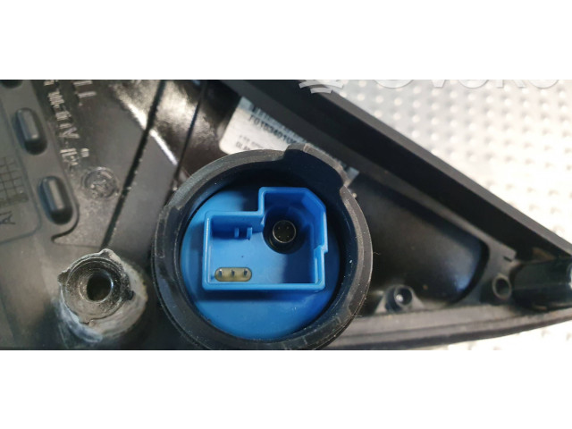 Zpětné zrcátko BMW M5 2001