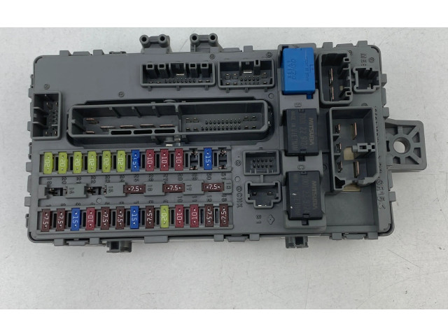 Блок предохранителей TL4G210, 090903 Honda Accord