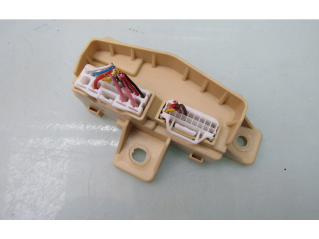 Блок предохранителей  91940J7040   KIA Xceed    