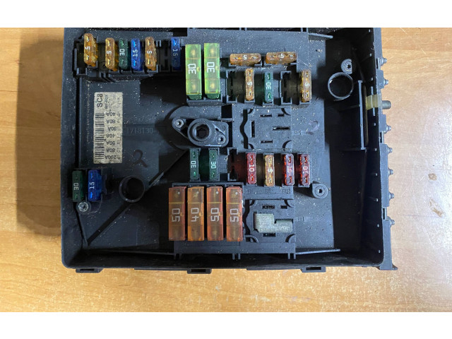 Блок предохранителей 17181301, 1K0937125A Audi A3 S3 8P