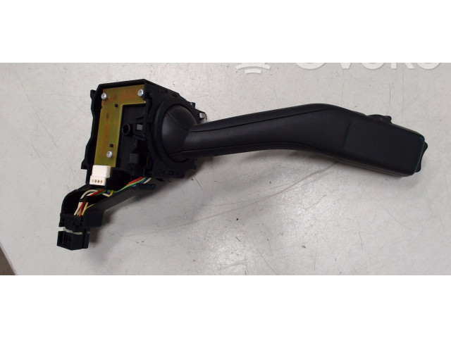 Ручка поворотов/ фонарей 1K0953513G, 1K0953513F9B9 Skoda Octavia Mk2 (1Z)