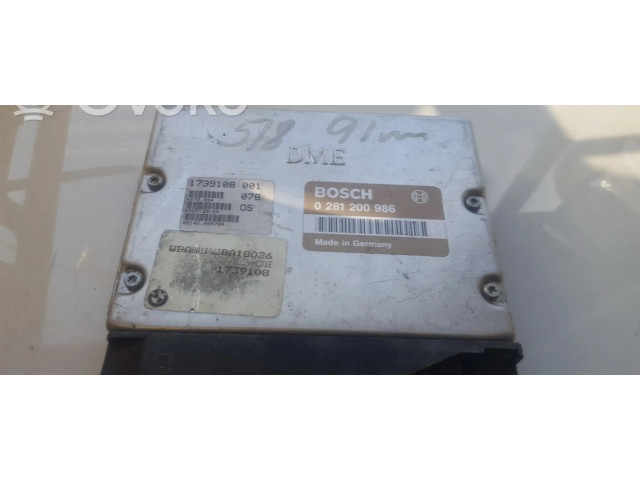 Блок управления двигателя 0261200986, 1739108   BMW 5 E34