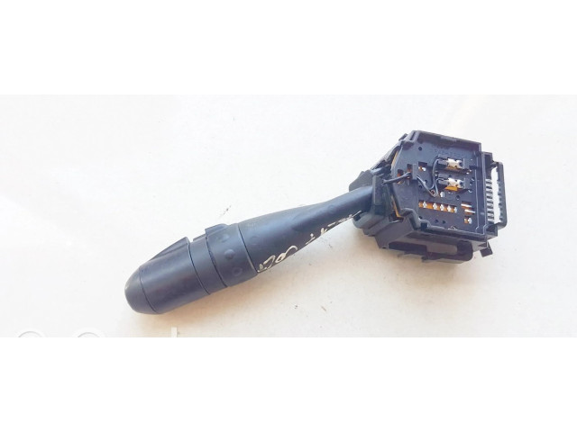 Ручка стеклоочистителей 17e018 Mitsubishi Colt