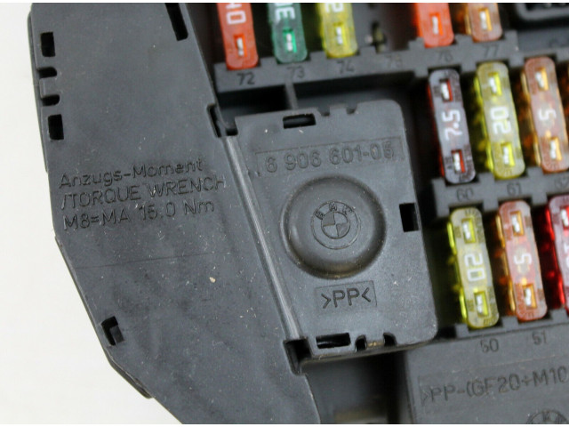 Pojistková skříňka 6906601 BMW 5 E60 E61 2005