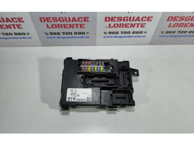 Блок предохранителей 401154265   Opel Meriva B    