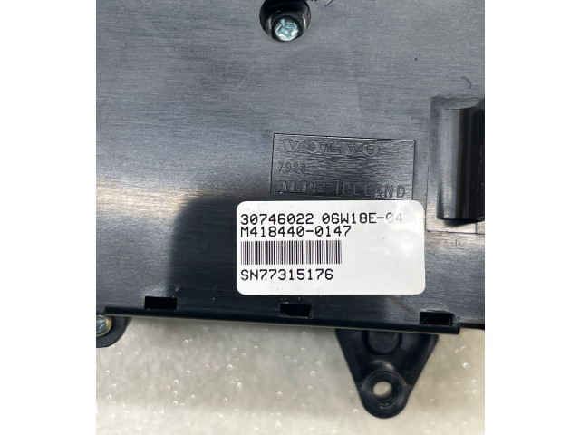 Блок управления климат-контролем 30746022, 06W18E04   Volvo XC70