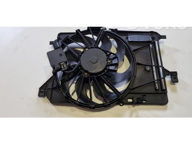 Вентилятор радиатора     8V618C607    Ford Focus 1.5