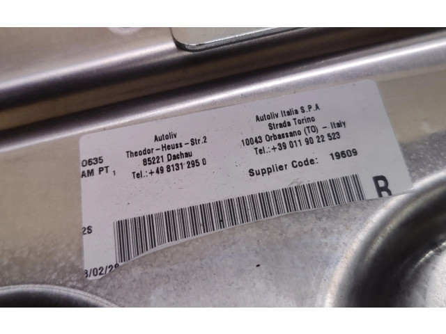 Подушка безопасности двери Maserati GranTurismo