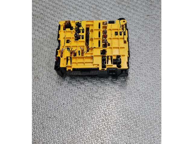 Блок предохранителей 9804848580 Citroen Berlingo