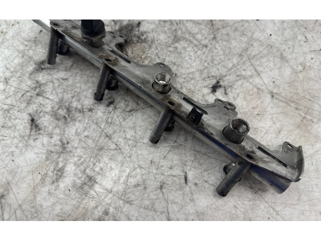 Топливная рампа 06F133317, 290990276   Audi A3 S3 8P   для двигателя BHZ