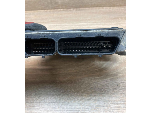 Блок управления двигателем Блок управления NNN100743, M3P01CJWR Rover 25