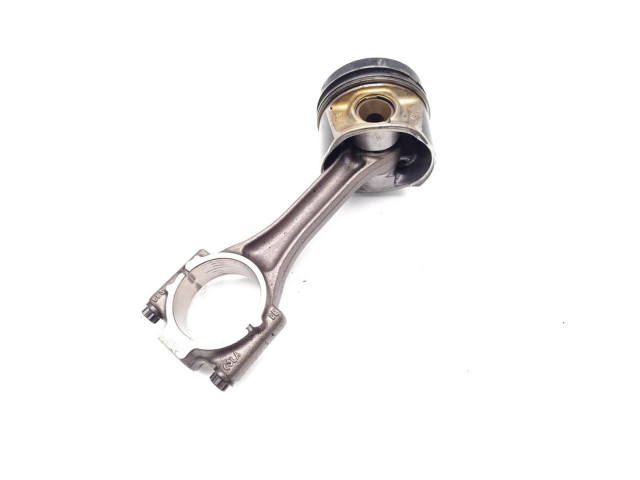 Поршень с шатуном CLHA CLHA Skoda Octavia Mk3 (5E)