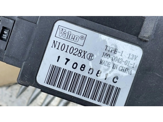 Вентилятор печки    0100968G, N104722T   Renault Twingo II