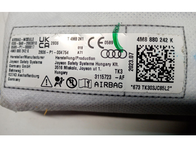 Подушка безопасности в сиденье 4M8880242K   Audi Q8