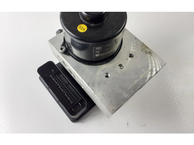 Jednotka ABS 7L0907379B, 7L0914111C Volkswagen Touareg I 2007