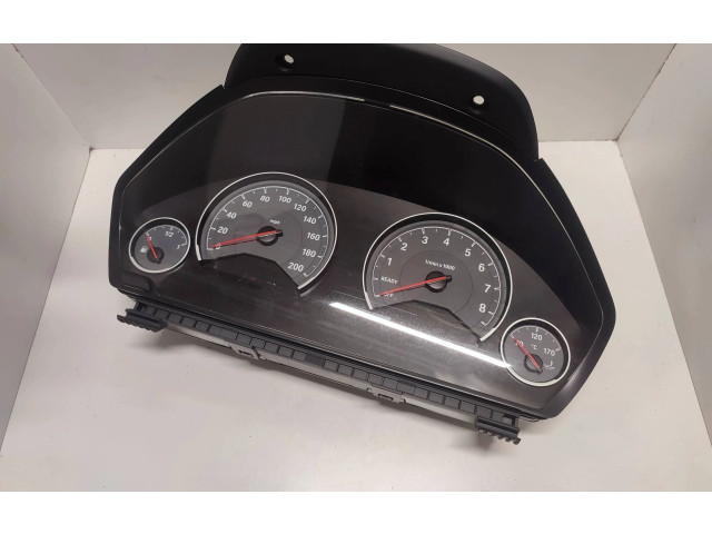 Přístrojová deska BMW M4 F82 F83 2018 9272664