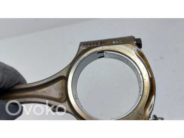 Píst 3AA692, 96L32 Chrysler Pacifica pro benzínový motor 3.5