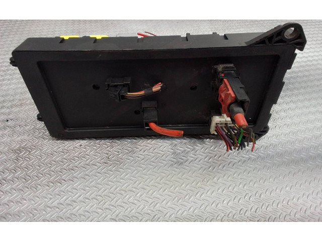 Блок предохранителей A9069003502, ZGS001    Volkswagen Crafter   