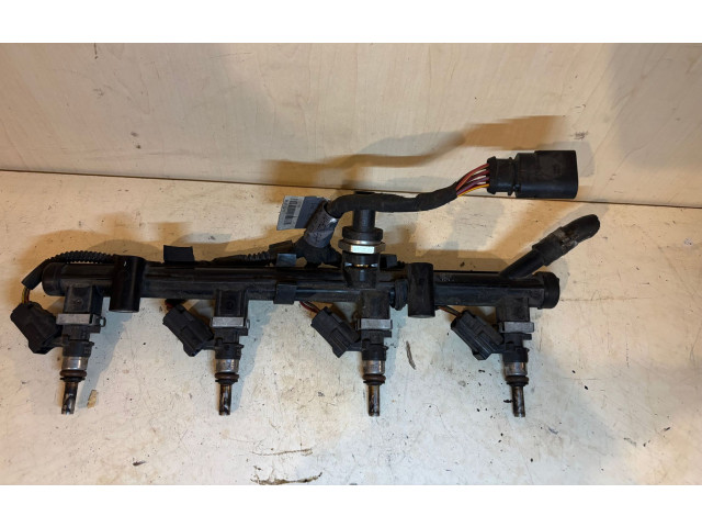 Vstřikovač 06L906031A, 06K133681A Skoda Octavia Mk3 (5E) CHHB