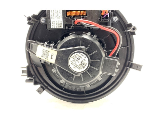 Вентилятор печки 5WB819015 Skoda Karoq