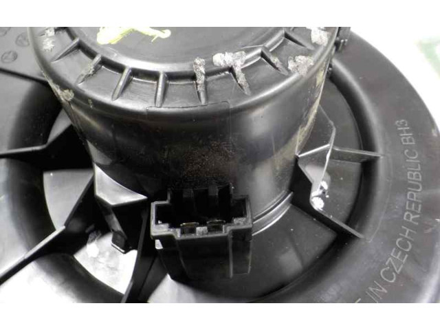 Вентилятор печки    6R1819015A, 6R1819015A   Skoda Fabia Mk3 (NJ)