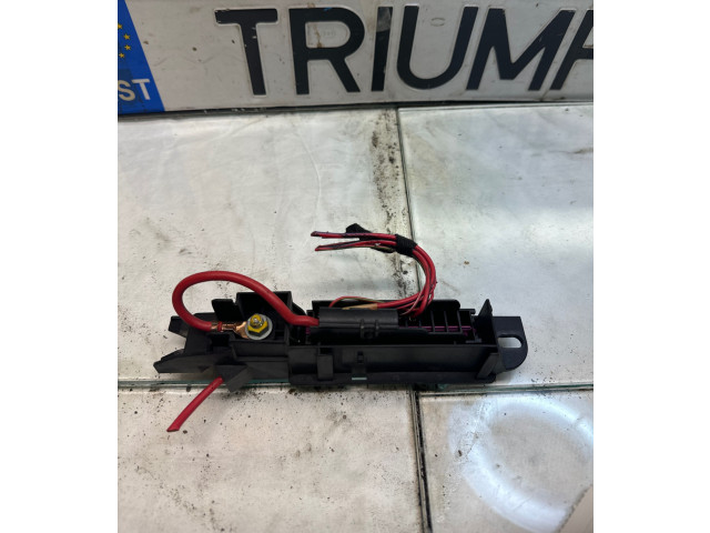   Pojistková skříňka 4E0820043G, 4E0910043B   Audi A8 S8 D3 4E 2002