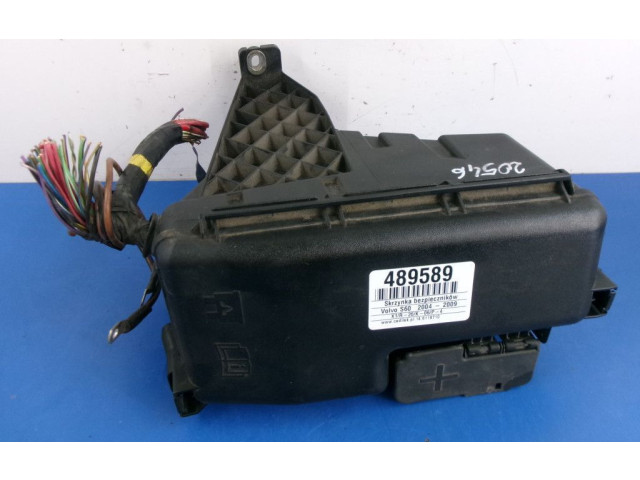 Блок предохранителей  30797010, 30797010   Volvo S60    