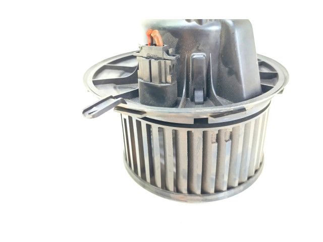 Вентилятор печки    14505331E   Skoda Octavia Mk2 (1Z)