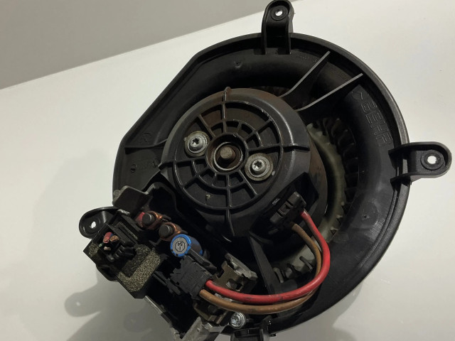 Вентилятор печки    A2308210251, 2308210251   Mercedes-Benz E W211