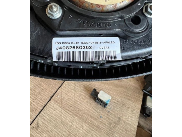 Подушка безопасности водителя Jaguar XF X250