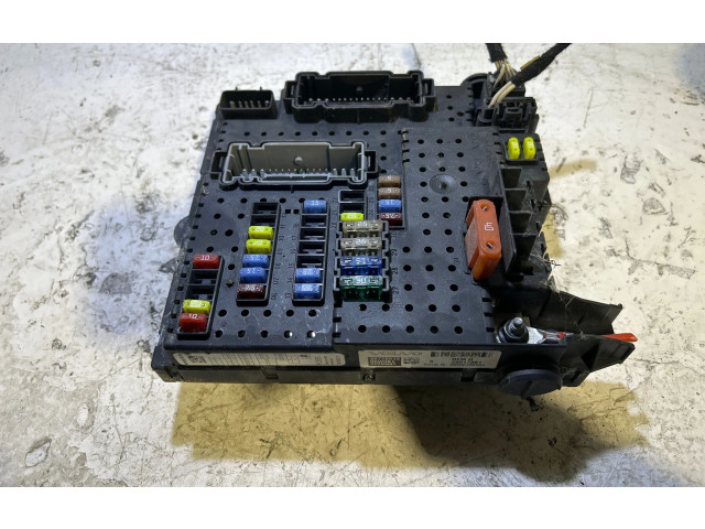 Блок предохранителей 30728512, 28017881 Volvo XC90