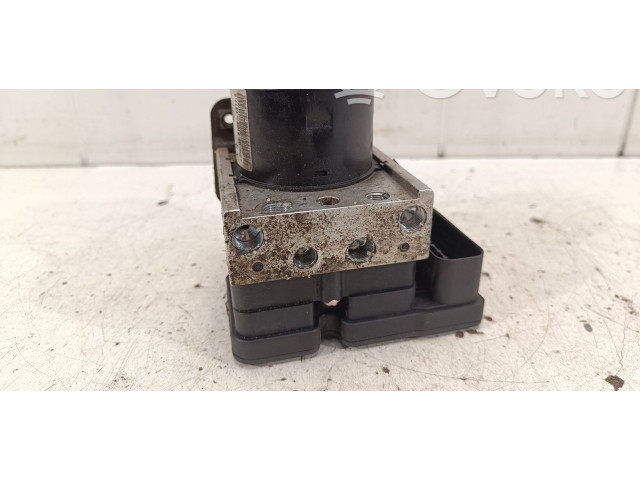 Ручка стеклоочистителей 8V512M110AD   Ford Fiesta