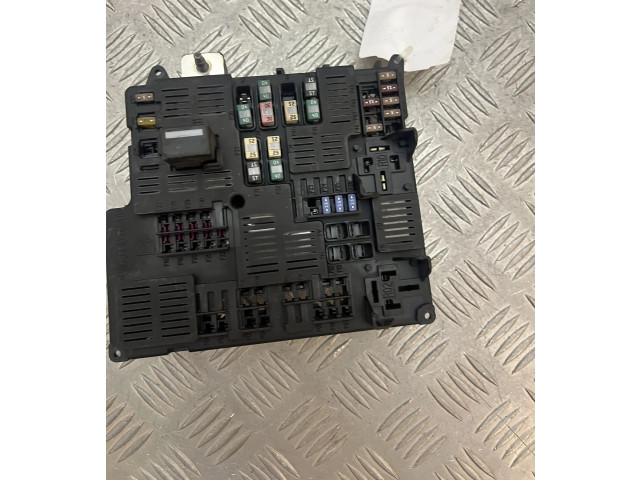 Блок предохранителей 31473570   Volvo XC90    